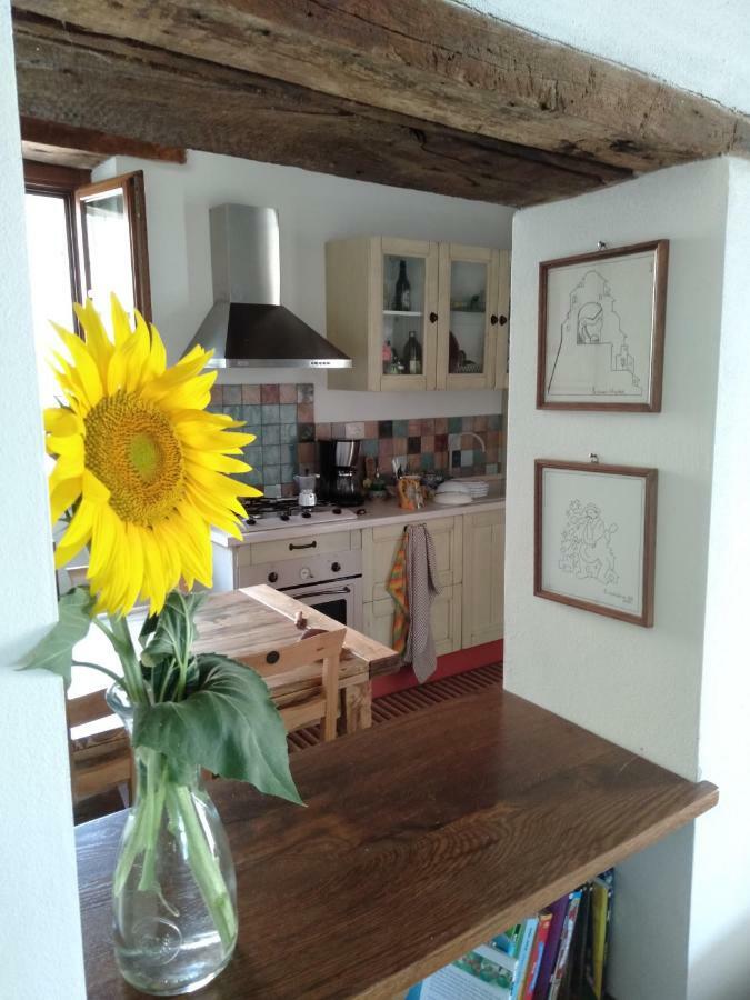 Casa Vacanze Nonna Vela Petroio Esterno foto